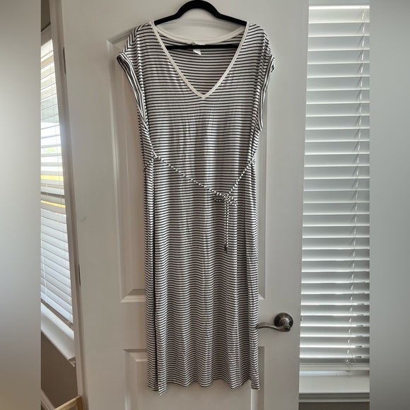 H&M Dresses Mama Maternity For Hm Black And White Striped Midi